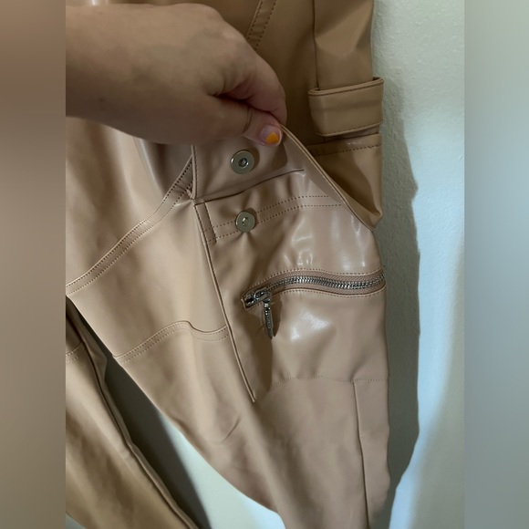 Guapi dead or alive faux leather pants neutral cargo size 40x30 - Picture 5 of 8